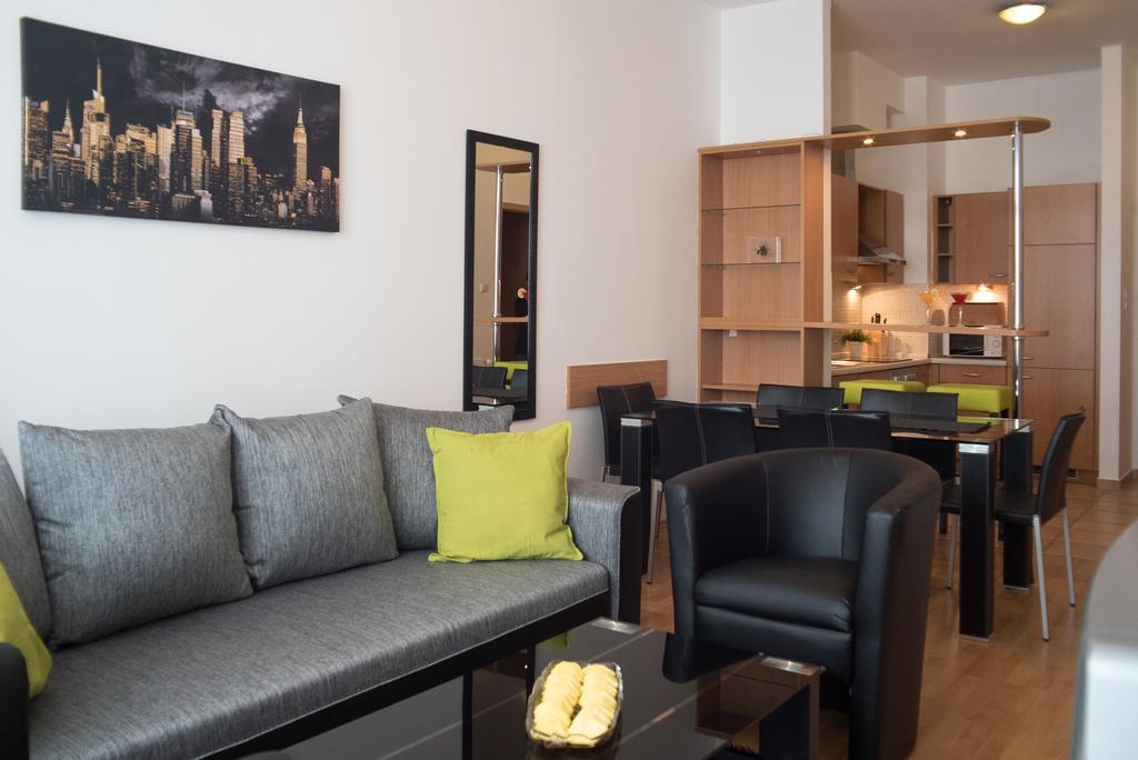 Apartment With Big Terrace Budapest Eksteriør billede