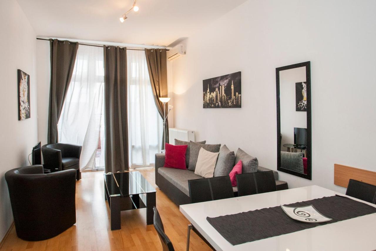 Apartment With Big Terrace Budapest Eksteriør billede